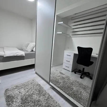 Elma Sarajevo1 Free Parking *